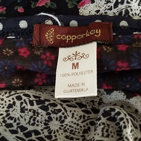 Copper Key Women's Black Floral Short Sleeve Blouse Size Medium M - Picture 3 of 3